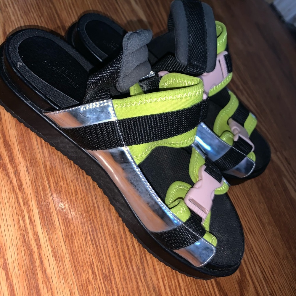 Lime Green N Pink PlatForms 🥰